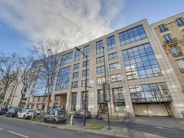 Bureau 292 m²