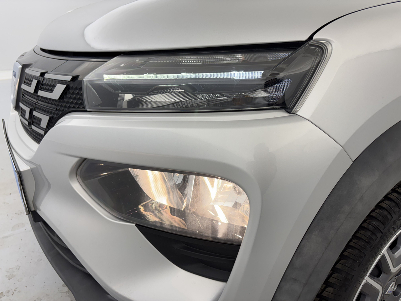 Dacia Spring — photo 25