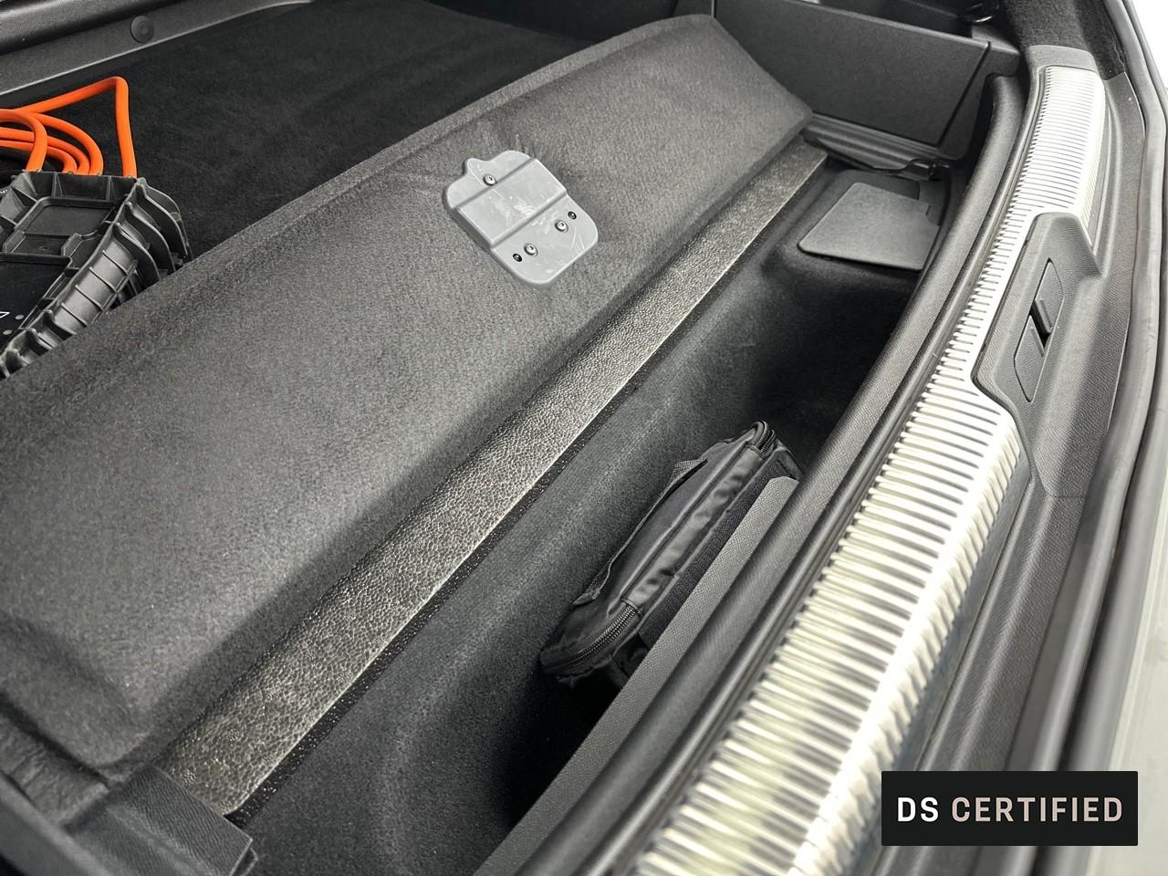 Ds Ds 7 crossback hybride rechargeable e-tense 300 eat8 4x4 opera — photo 37