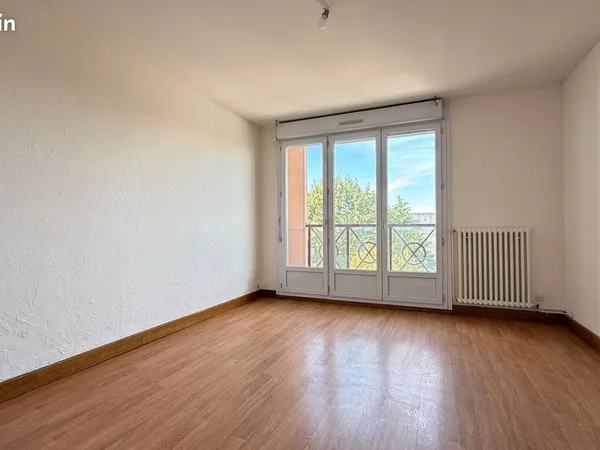 Appartement T4 de 70 m² situé à proximité de la gare