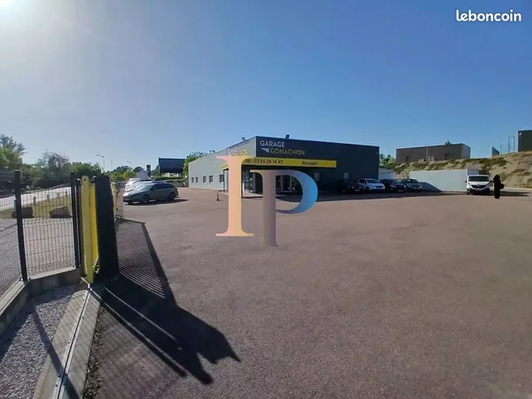 Local commercial 627 m² Chauffailles