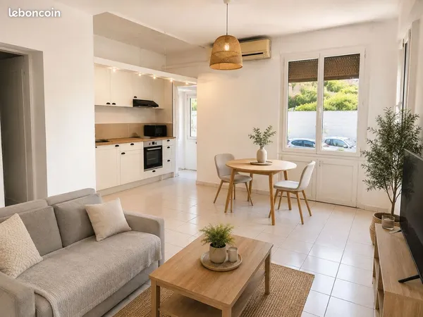 T2 50 M2 vieux-port