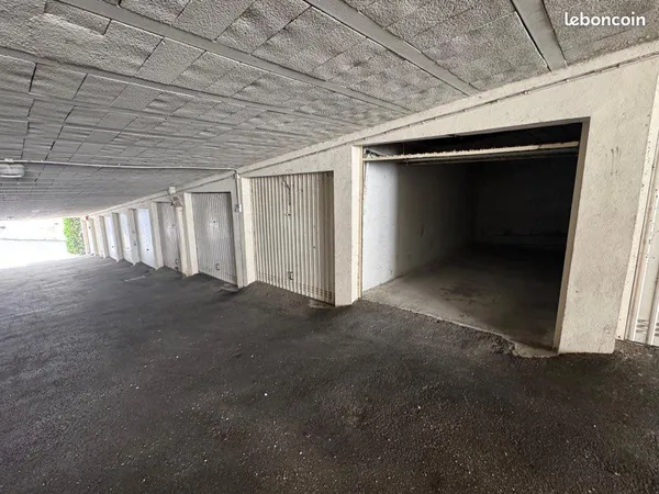 Garage et parking Vente Grasse 25000€