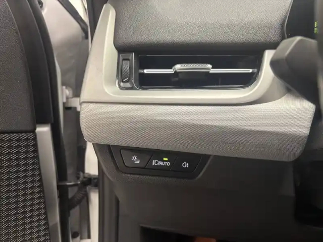 Bmw X1 sdrive 18i 136ch dkg7 — photo 33