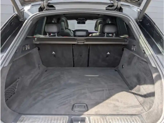Mercedes Eqe 43 4matic amg — photo 10