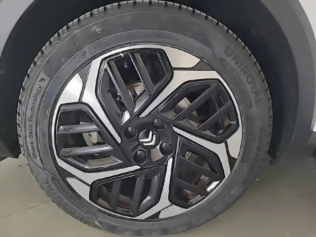 Citroën C4 puretech 130 s&amp;s eat8 — photo 36