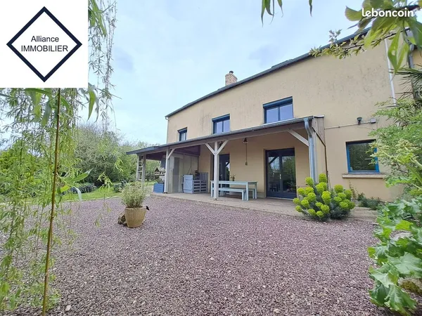 Maison 8 pièces 136 m²
