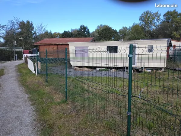 Terrain de loisirs avec Mobil home