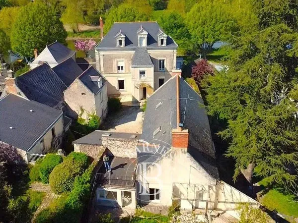 Maison 12 pièces 350 m²