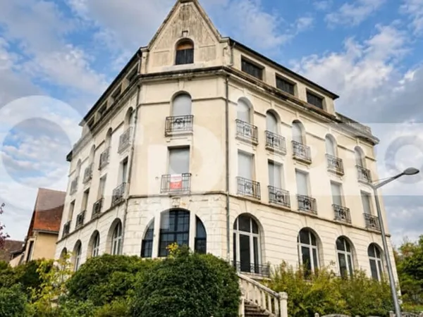 Bureaux 793 m²