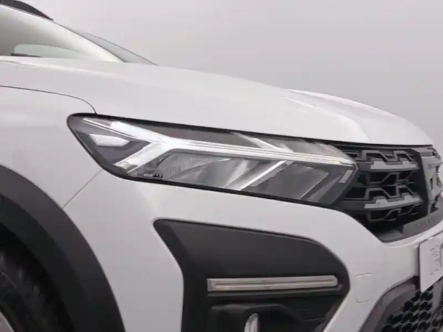 Dacia Sandero 1.0 eco-g 100ch stepway essential — photo 6