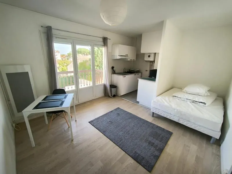 Photo 1