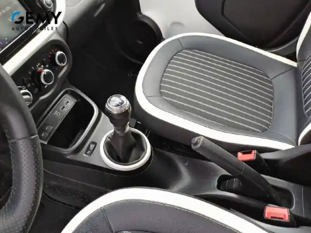 Renault Twingo iii tce 95 — photo 12