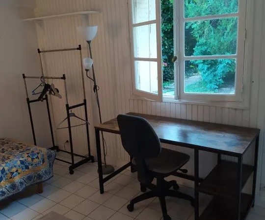 Chambre de 11m2 à louer sur Bourg-la-Reine