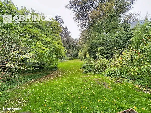 Maison 8 pièces 540 m²