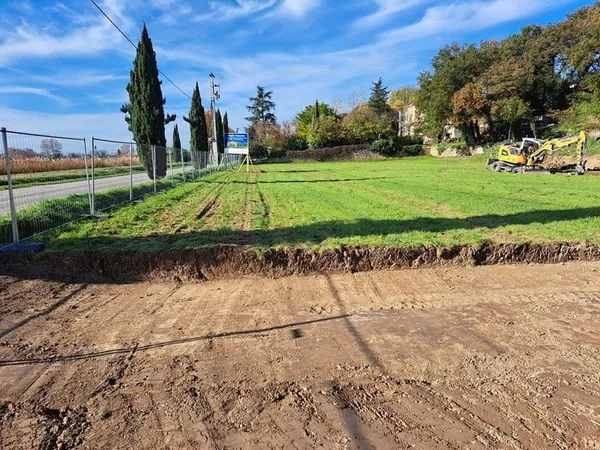 Terrain 190 m²