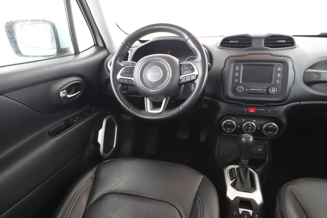Jeep Renegade 1.4 MultiAir Limited MSQ6 — photo 12