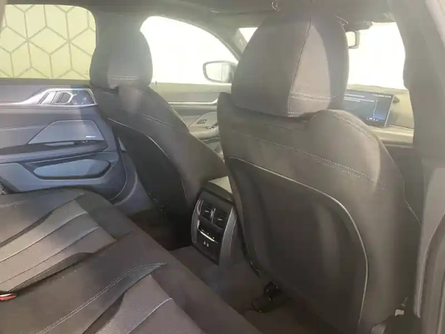 Bmw I4 edrive40 340 ch bva — photo 80