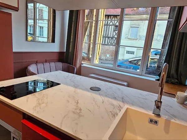 Studio meublé et refait à neuf