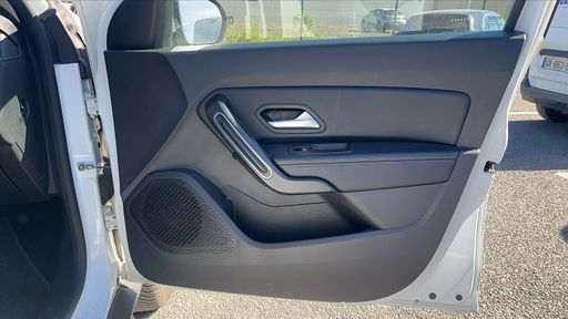 Dacia Duster 1.5 dCi 115 - Prestige – 2022 – 155430 km – Diesel – Boîte Manuelle — photo 29
