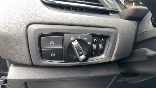 BMW Serie 2 Active Tourer 218I 140 Steptronic - Business Design – 2018 – 108249 km – Essence – Boîte Automatique — photo 9