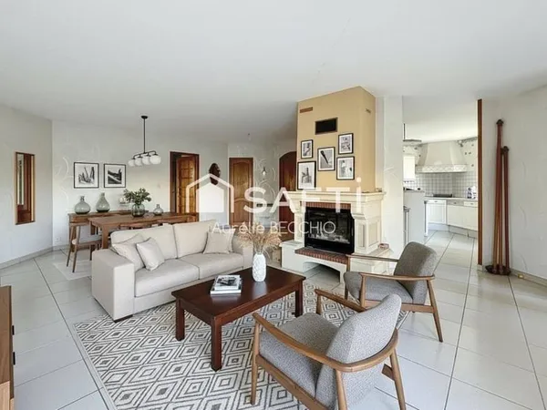 Maison de plain-pied 6 pièces 135 m²