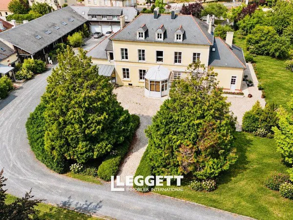 Maison 34 pièces 655 m²