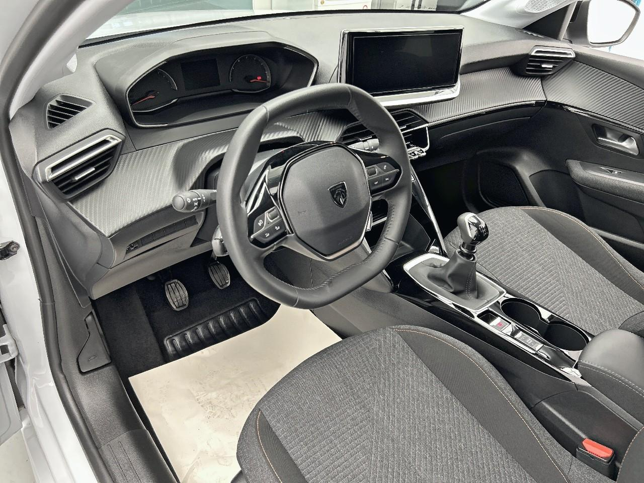 Peugeot 208 100 s&s bvm6 style — photo 9