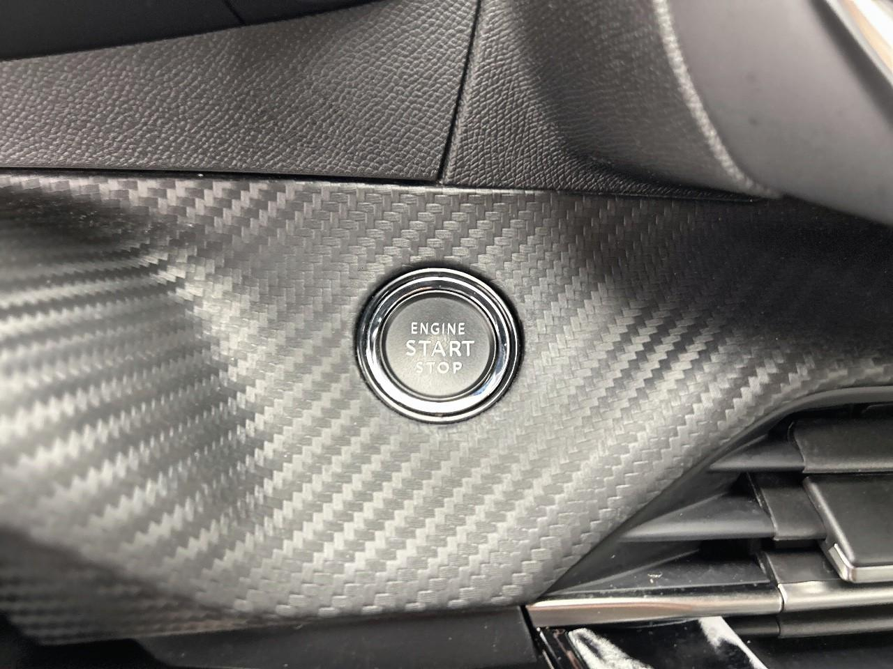 Peugeot 2008 puretech 130 s&s eat8 gt — photo 19