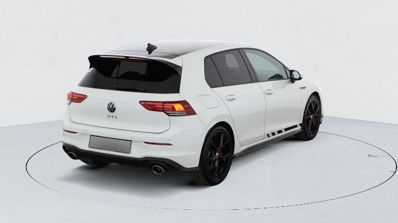 Volkswagen Golf 8 — photo 7