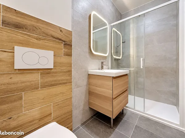 Location T4 Duplex