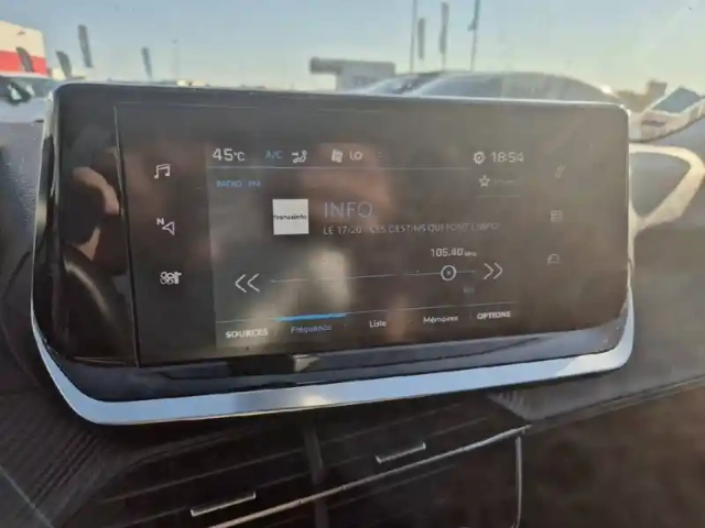 Peugeot 2008 puretech 100 s&amp;s bvm6 — photo 40