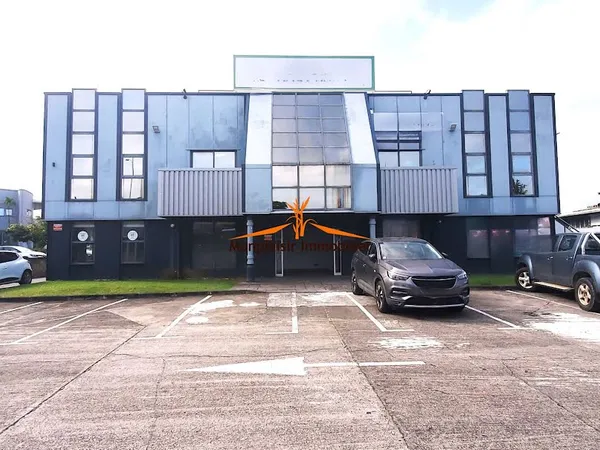 Parking/Garage/Box 200 m²