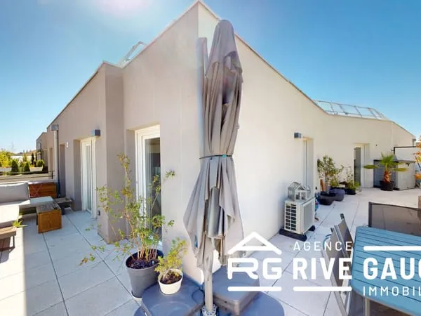 Appartement T3/T4 en dernier étage avec toit-terrasse de 47