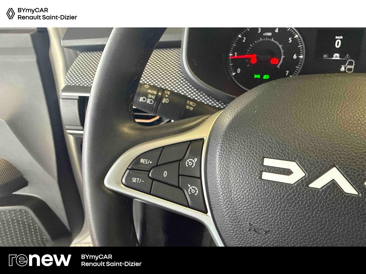 Dacia Sandero TCe 90 — photo 18