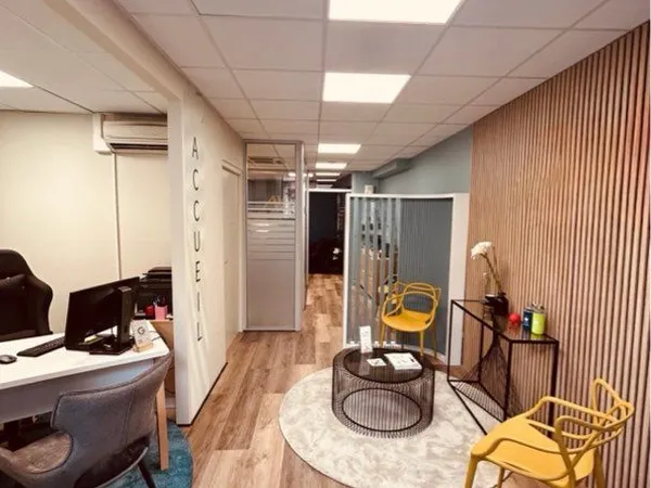 Local commercial 70 m² refait à neuf - centre BSA
