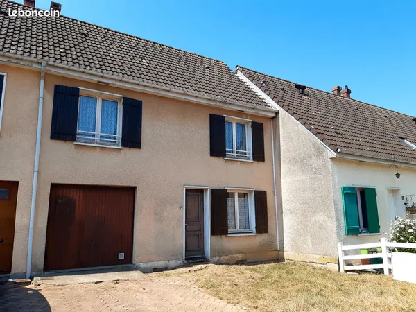 Maison de résidence, 3chs, jardin, sous sol complet, garage