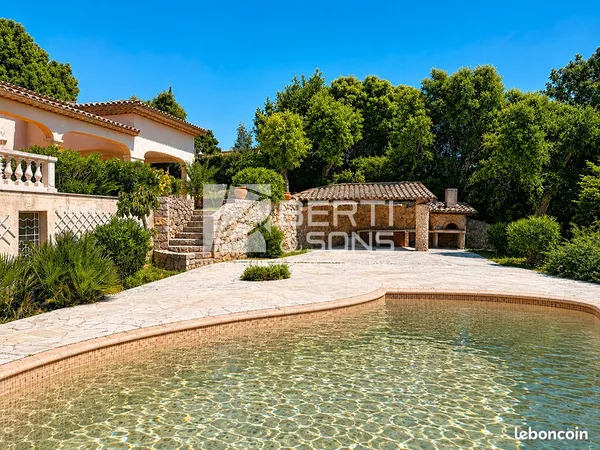 Villa 6 pièces 193 m²