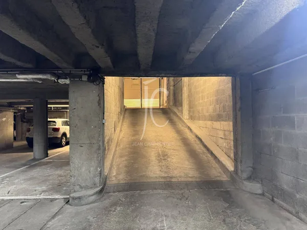 Parking 10 m²