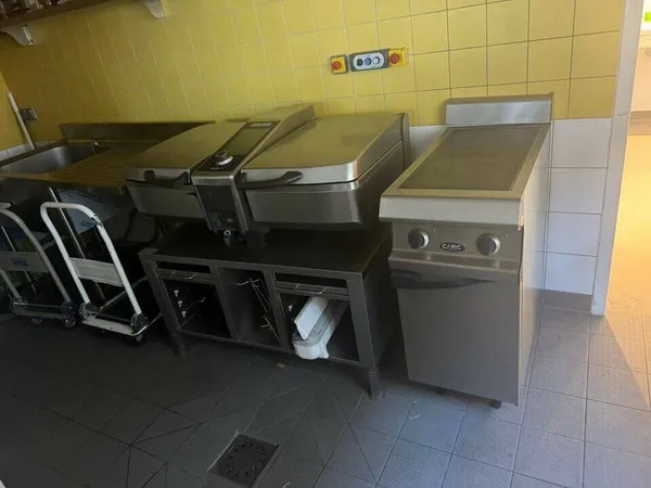 Local d'activité 400 m²