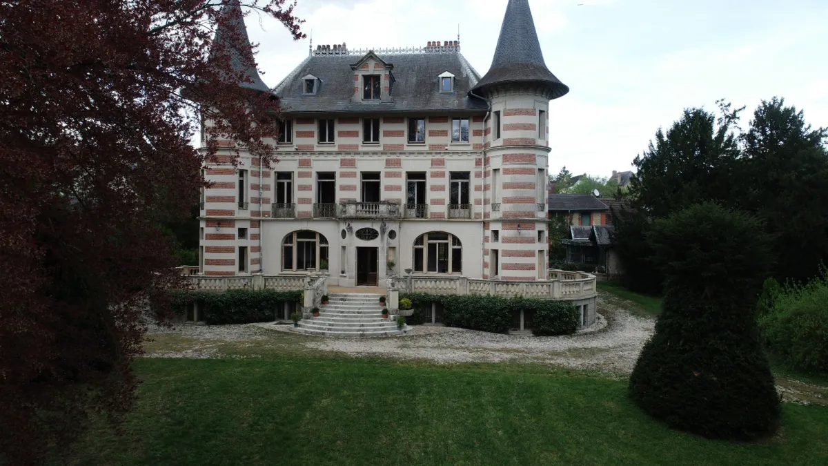 Photo 33