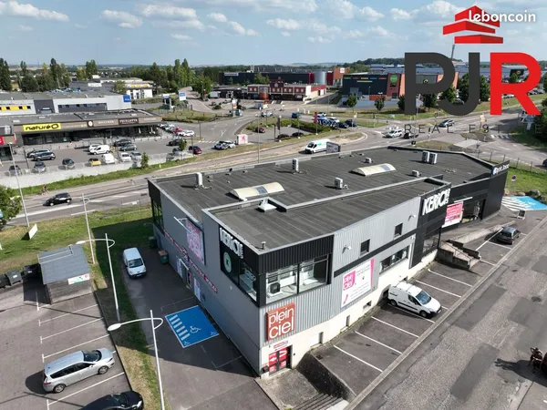Local 1360 m² Heillecourt