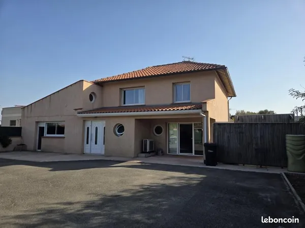 Maison 6 pièces 179 m²