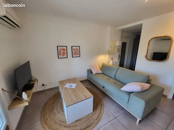 Location à l'année Studio Fréjus