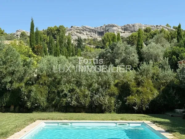 PARADOU - AU CŒUR DES ALPILLES