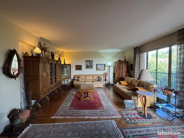 Vends grand appartement lumineux 122 m² Garches