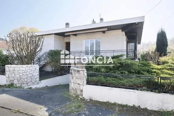 Maison 8 pièces 191 m²