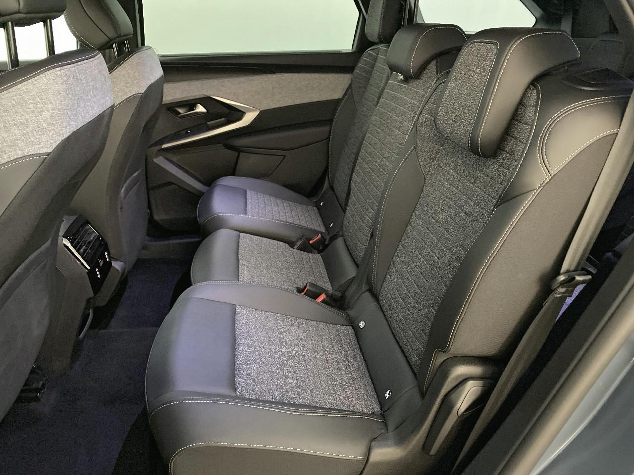 Peugeot 5008 hybrid 145 ch e-dcs6 allure — photo 10
