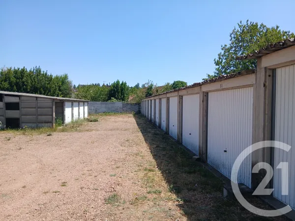 Terrain 100 m²