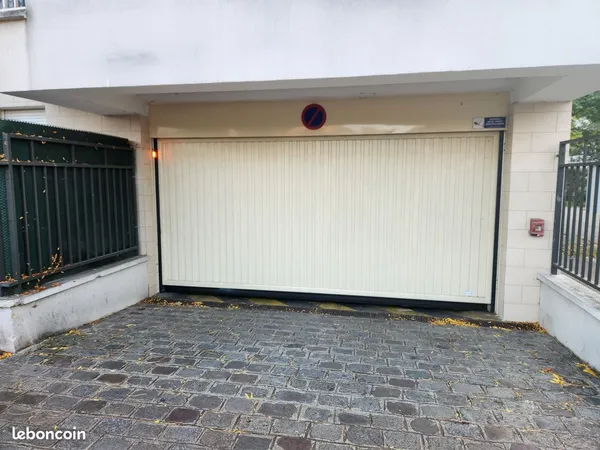 Place de parking à louer dans résidence sécurisée
